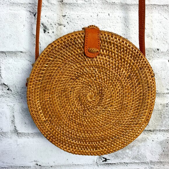 Handbags - Woven Rattan Wicker Round Leather Strap Crossbody Shoulder Bag